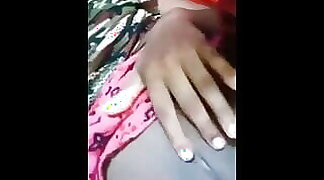 Assam village Bangali girl showing her sexy body to bf